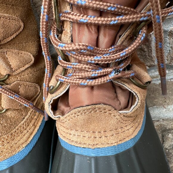 Khombu Cozy Pac Suede Snow Duck Boots in Tan Suede Cable Knit Detail, Size 7 - Picture 5 of 7